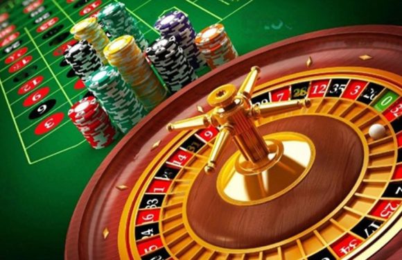 When do entry windows close when betting on online lottery?